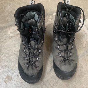 Garmont Mountaineering Boots size 11.5